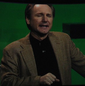 Dan_Brown,_2006